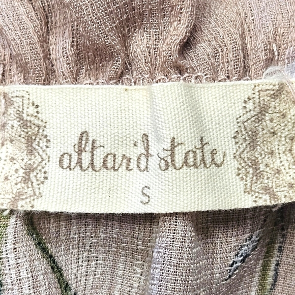 Altar'd State Textured Knit Top in Cream and Tan - Picture 10 of 16